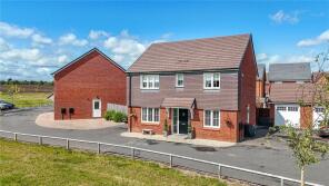 10, Chilwell Close, Tamworth B79 0JX