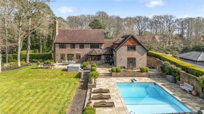 Garden & Pool