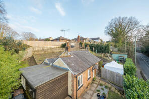 23, Frensham Road, Lower Bourne, Farnham GU10 3PH