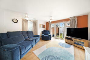 52, Wraysbury Drive, West Drayton UB7 7FL