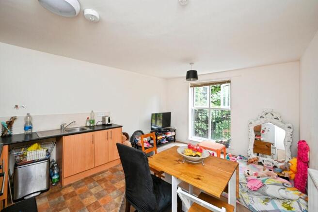 Kitchen-Living