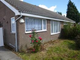 16, Glenbrook Drive, Bradford BD7 2QF