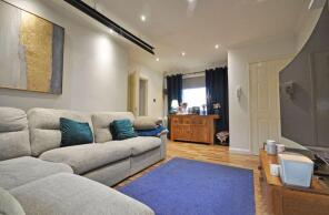 5, Ward Close, Newport NP19 7PH