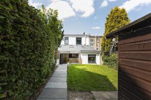 13, Woodside Road, Beaumont Park, Huddersfield HD4 5JR