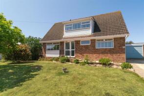 26, Caws Avenue, Seaview PO34 5JT