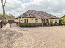Bracken Cottage, Belton Road, Doncaster DN8 5SX
