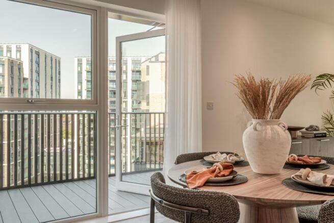 Kew Bridge Rise, Apartment 52, Living Room and