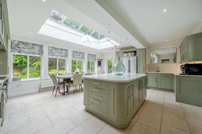 kitchen/dining room