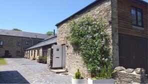 Owls Roost, Combe Farm Barns, Aveton Gifford TQ7 4NH