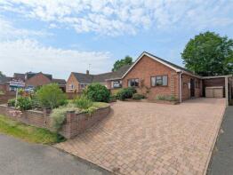 Manor Rise, U60405 Naunton, Naunton, Worcester WR8 0PY
