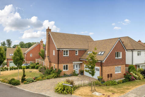Hoadley Avenue, Burgess Hill, RH15