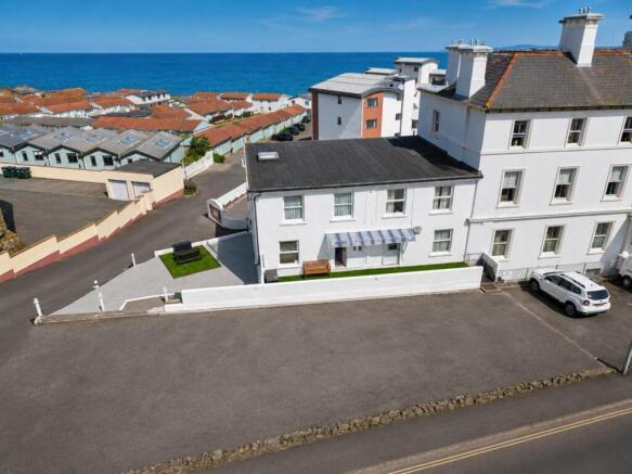 Golden Bay Court