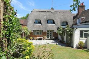 Beehive Cottage, High Street, Stockbridge SO20 8AD
