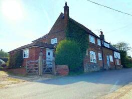 1, Finglesham Farm Cottages, The Street, Deal CT14 0NG