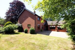 Abbotts End, Church Road, Bungay NR35 1NU