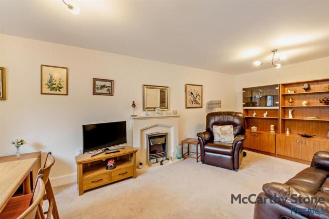 8682445-interior04-800.jpg
