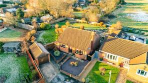 18, Plumtree Drive, Grimsby DN36 5TS