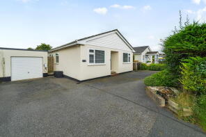 10, Caradon Close, Liskeard PL14 5PQ