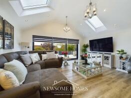 15, Pistyll, Holywell CH8 7SH