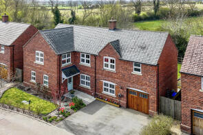 4, Taylor Close, Buckingham MK18 2GG