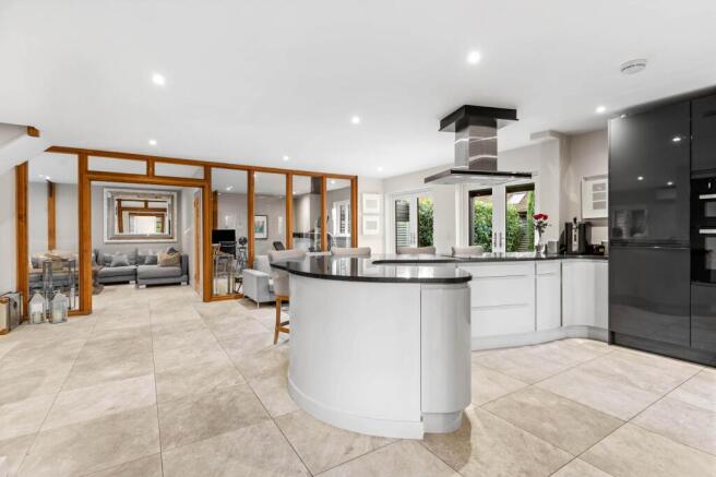 Kitchen/Dining