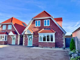 Oak Cottage, Main Road, Great Holland CO13 0JN
