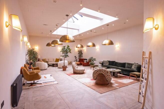 Social Lounge