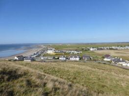 Morannedd, Road From Road To Llandwrog To Dinas Dinlle, Caernarfon LL54 5TW