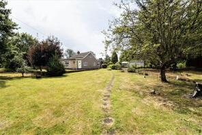 Lyndhurst, Broomhills Chase, Billericay CM12 9TG