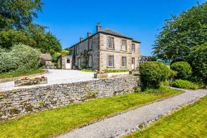 Hassop Green, Hassop Road, Bakewell DE45 1NS