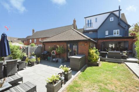 Cornelius Vale, Chelmer Village, Chelmsford, Essex, CM2