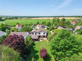 Longways, Northfields, Downend Chieveley, Newbury RG20 8TS