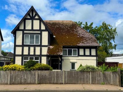 Bromwich Road, Worcester