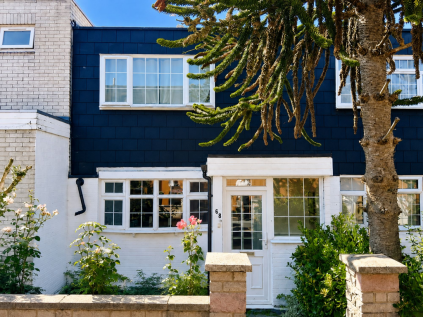 Monksgrove, Loughton, IG10