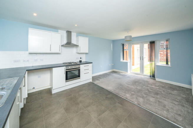 COMBINED LOUNGE & KITCHEN