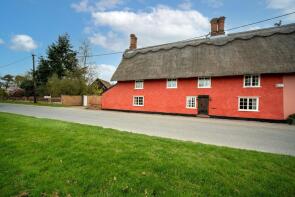 17 18 The Chestnuts, Upper Street, Diss IP21 4AX