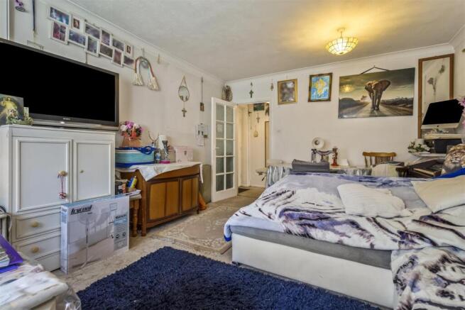 6 Lamorna Grove-011.JPG