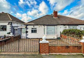 96, Ward Grove, Wolverhampton WV4 6PQ