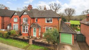 27 Oak Bank, New Road, Camelsdale, Haslemere GU27 3RP
