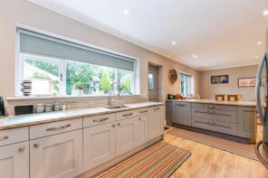 78, Eastwick Park Avenue, Leatherhead KT23 3NP