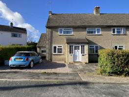 16, Avon Rise, Chippenham SN14 6PF