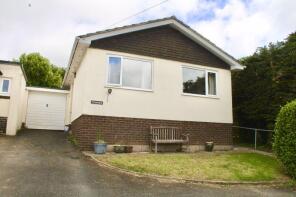 Treetops, Moor Road, Totnes TQ9 6PB