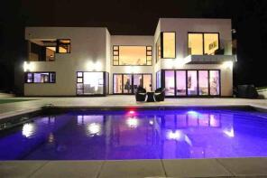 Lindau, Barry Road, Dinas Powys CF64 4TR