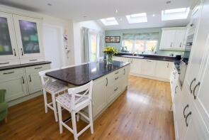 5, Orchard Close, St. Neots PE19 5LF