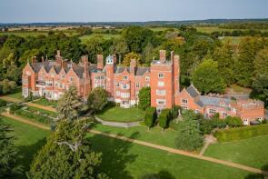 1, Goldings Hall, Goldens Way, Hertford SG14 2WH