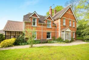Little Marsh House, Post Office Road, Gillingham SP8 5QB