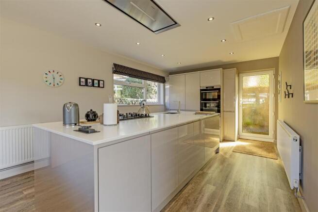Stunning Breakfast/Dining Kitchen