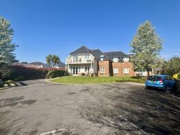 Flat 2, 5 7 Magnolia Court, Grange Road, Broadstone BH18 8JY
