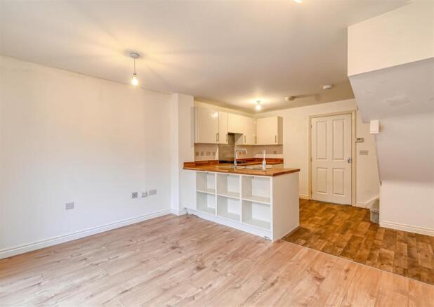 7 Hitchens Way-5.jpg