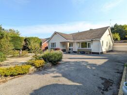 18, North Houses Lane, Lytham St. Annes FY8 4NT